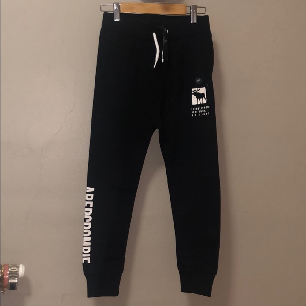 Brand new kid joggers
